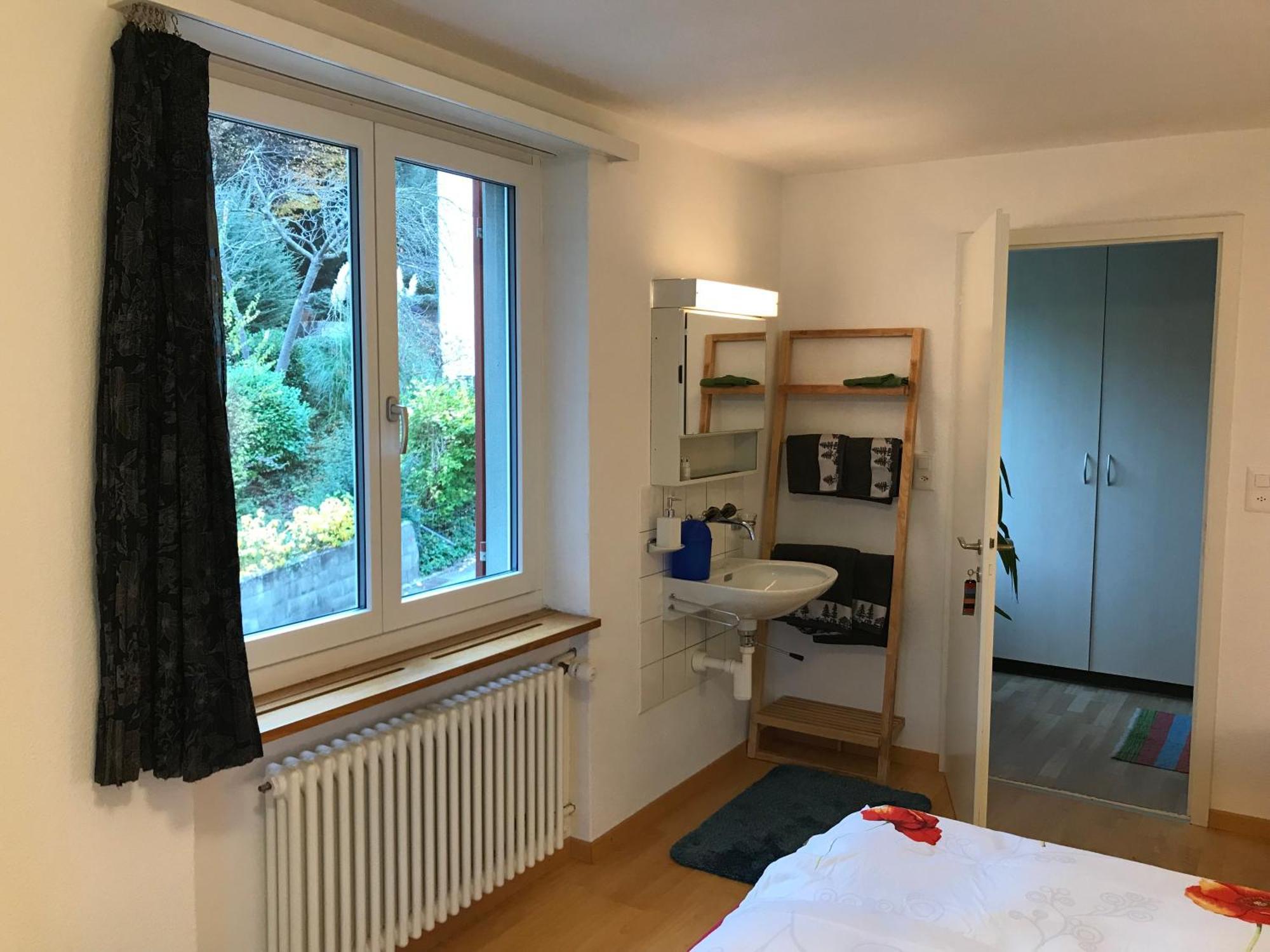 Guest Room Zollikon Zuerich Экстерьер фото